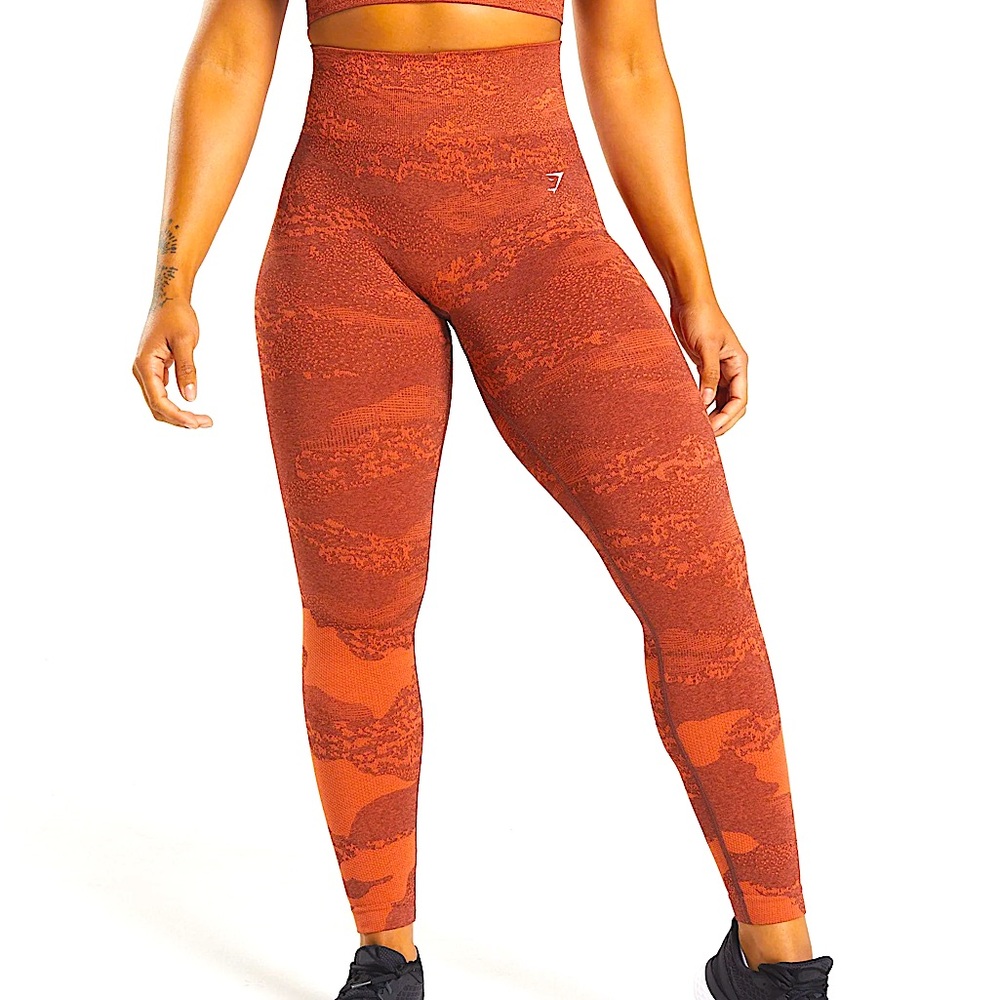 GYMSHARK • Adapt Camo Seamless Leggings • Storm Red/Cherry Brown - Sz. Large